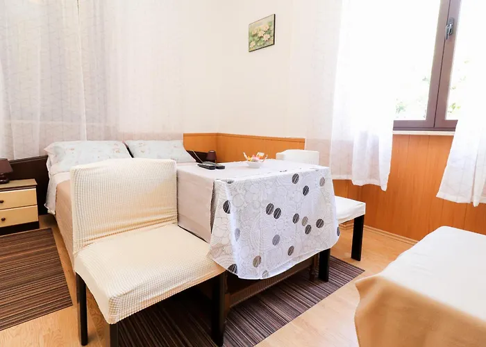Room Nono Zlajo
